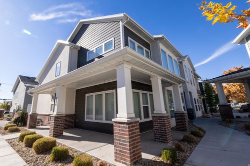 356 W 25 N, Layton, UT, 84041-3068 | Card Image