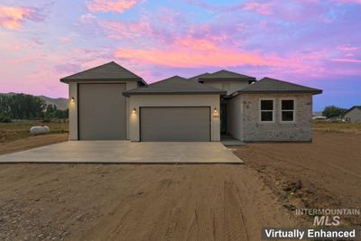 2935 Cottonwood Ln, House other with 3 bedrooms, 2 bathrooms and 3 parking in Emmett ID | Image 1