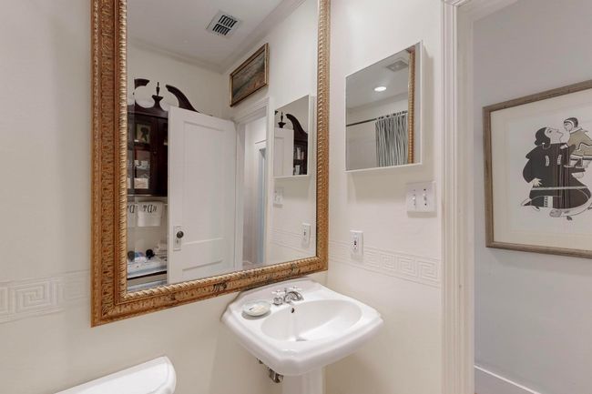 609 Valencia St, House other with 3 bedrooms, 2 bathrooms and null parking in Dallas TX | Image 26