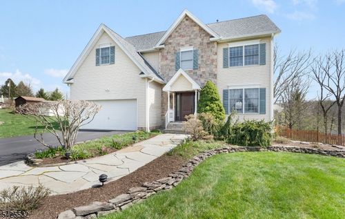 6 Ridge Rd, Frenchtown, NJ, 08825-1019 | Card Image