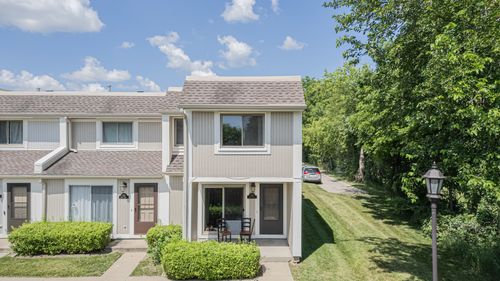 635 Robin Ct, Grayslake, IL, 60030-1348 | Card Image