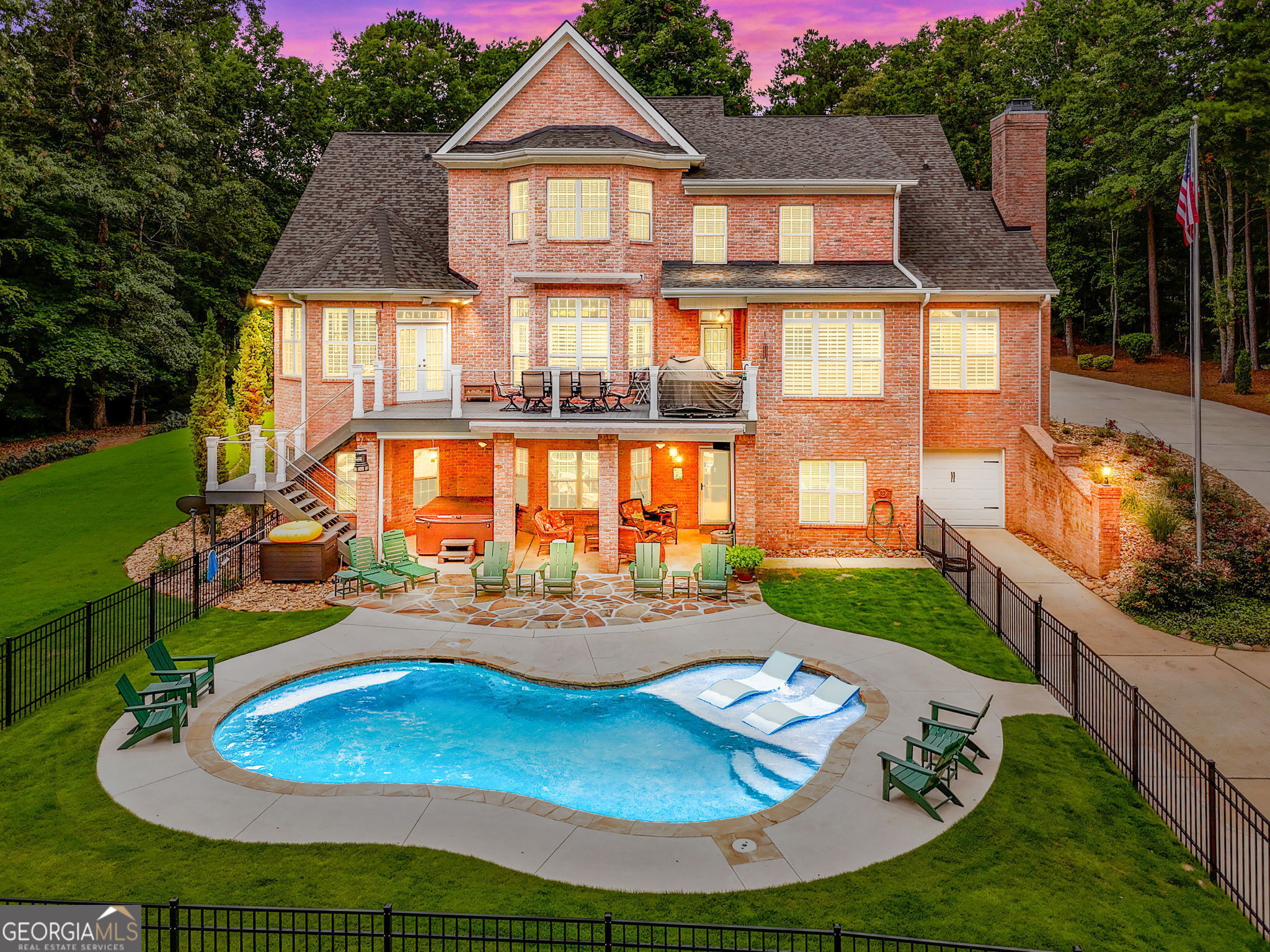 River Shoals Dr, Forsyth, GA 31029