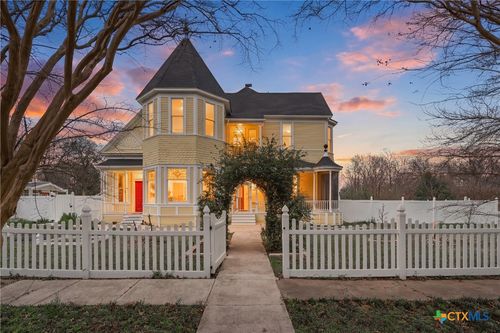 300 Estelle Rice Dr, Moody, TX, 76557-3566 | Card Image