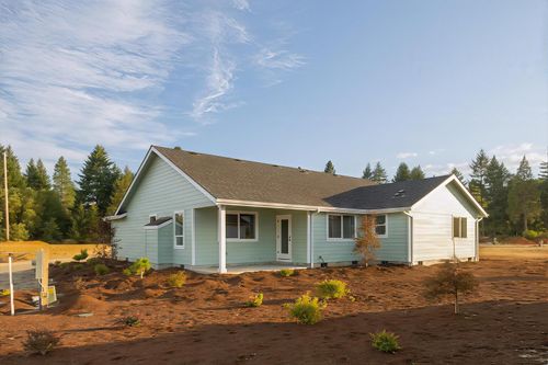 1106 Cascade Dr, Cave Junction, OR, 97523 | Card Image