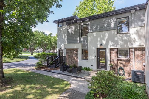 101-940 Gale Ln, Nashville, TN, 37204-3035 | Card Image
