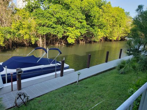 107-1860 Venice Park Dr, North Miami, FL, 33181-1933 | Card Image