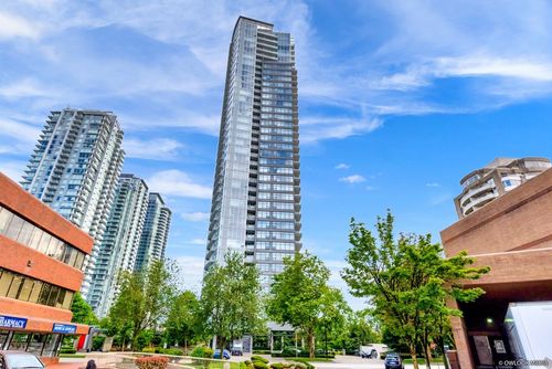 702-4880 Bennett St, Burnaby, BC, V5H0C1 | Card Image