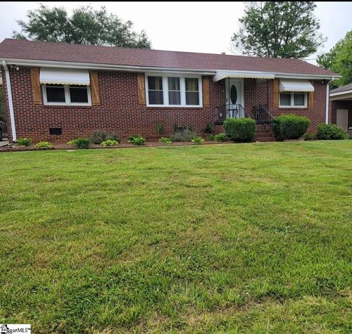 110 Knox St, Greenville, SC, 29605-3241 | Card Image