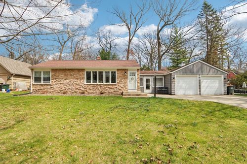 1418 N 123rd Street, Wauwatosa, WI, 53226 | Card Image