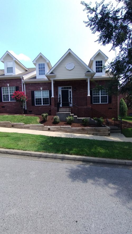 1308 Decatur Cir, Franklin, TN, 37067-6502 | Card Image