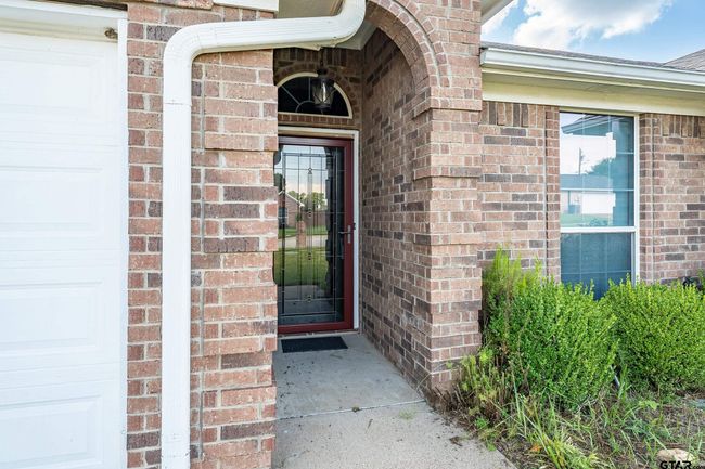 5709 Mustang Trl, House other with 4 bedrooms, 2 bathrooms and null parking in Tyler TX | Image 31