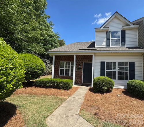 3251 Blythe Ridge Ct, Charlotte, NC, 28213-6895 | Card Image