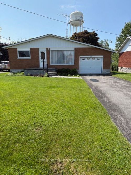 201 Niles St, Prince Edward, ON, K0K3L0 | Card Image