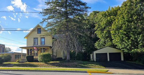 115 Oak St, Corinth, NY, 12822-1203 | Card Image