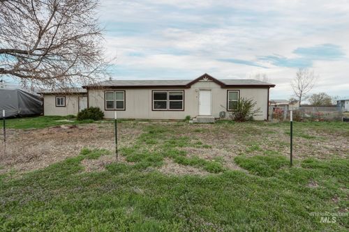 1583 Dustin Dr, Vale, OR, 97918-2300 | Card Image
