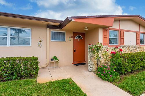 e-2995 Crosley Drive W, West Palm Beach, FL, 33415 | Card Image