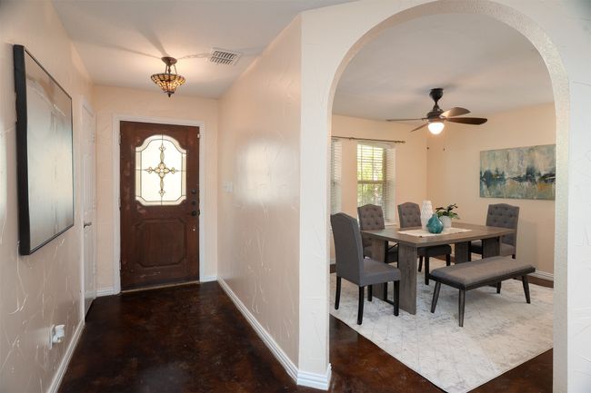 600 Seals Rd, House other with 4 bedrooms, 3 bathrooms and null parking in Bartonville TX | Image 5