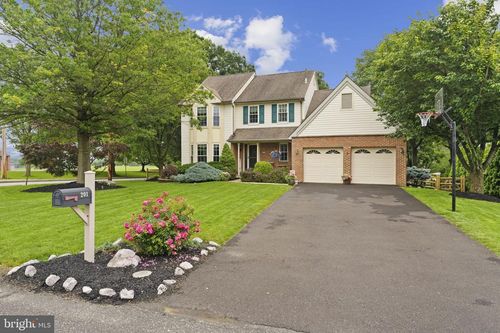 201 Forge Rd, COLLEGEVILLE, PA, 19426-1707 | Card Image