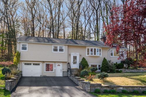 164 Lockland Ave, Framingham, MA, 01701-7931 | Card Image