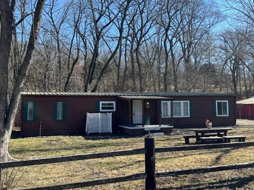 2611 N Union School Rd, Independence, MO, 64058-1971 | Card Image