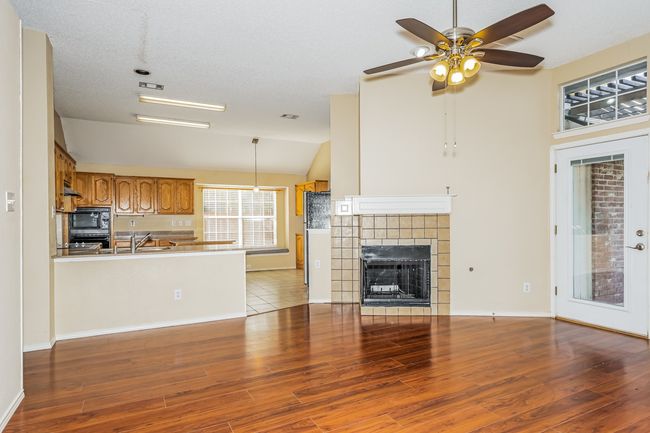 8713 Briarcrest Dr, House other with 4 bedrooms, 2 bathrooms and null parking in Rowlett TX | Image 7