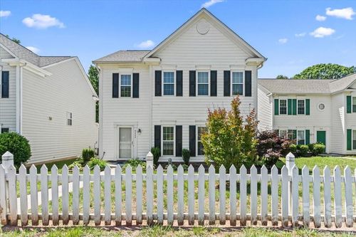 9224 Ligon Ct, Charlotte, NC, 28213-4712 | Card Image