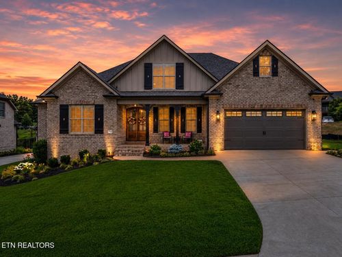 7715 Madgewood Ln, Knoxville, TN, 37909-2141 | Card Image