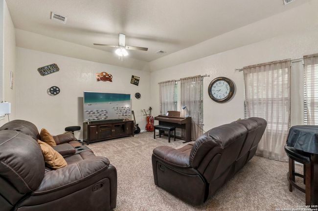 upstairs gameroom | Image 29