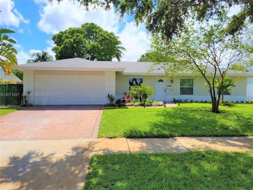 735 Tradewind Dr, North Palm Beach, FL, 33408-4125 | Card Image
