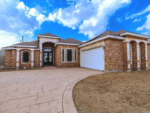 1503 Lewis St, Kingsville, TX, 78363-6633 | Card Image