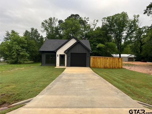 508 E Paschal St, Troup, TX, 75789-2126 | Card Image