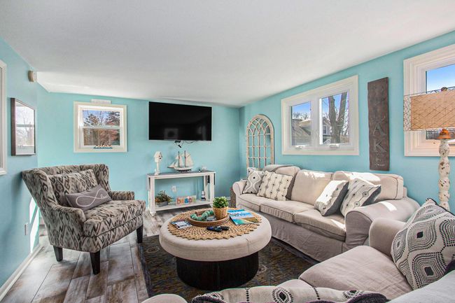UNIT-22 - 7372 N Shore Dr, Condo with 3 bedrooms, 3 bathrooms and null parking in South Haven MI | Image 6