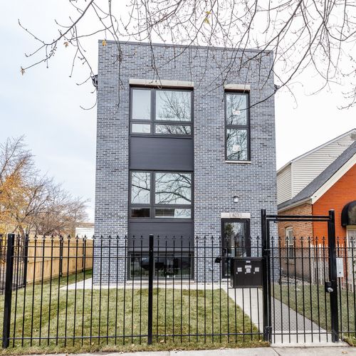 1-3822 W Huron Street, Chicago, IL, 60624 | Card Image
