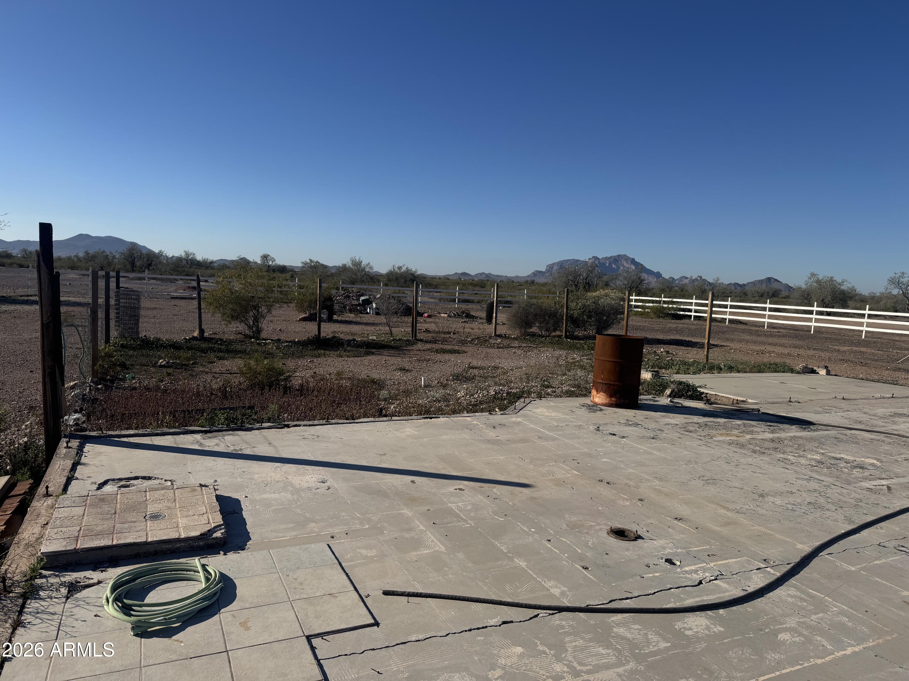 Land in Tonopah