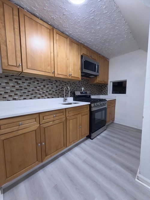 3-33 Greenbrier St., Boston, MA, 02124 | Card Image
