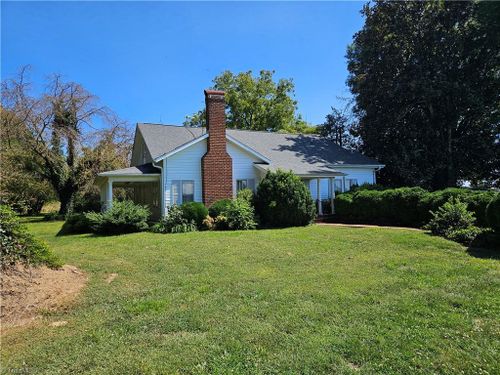 777 Copeland School Rd, Dobson, NC, 27017-7985 | Card Image