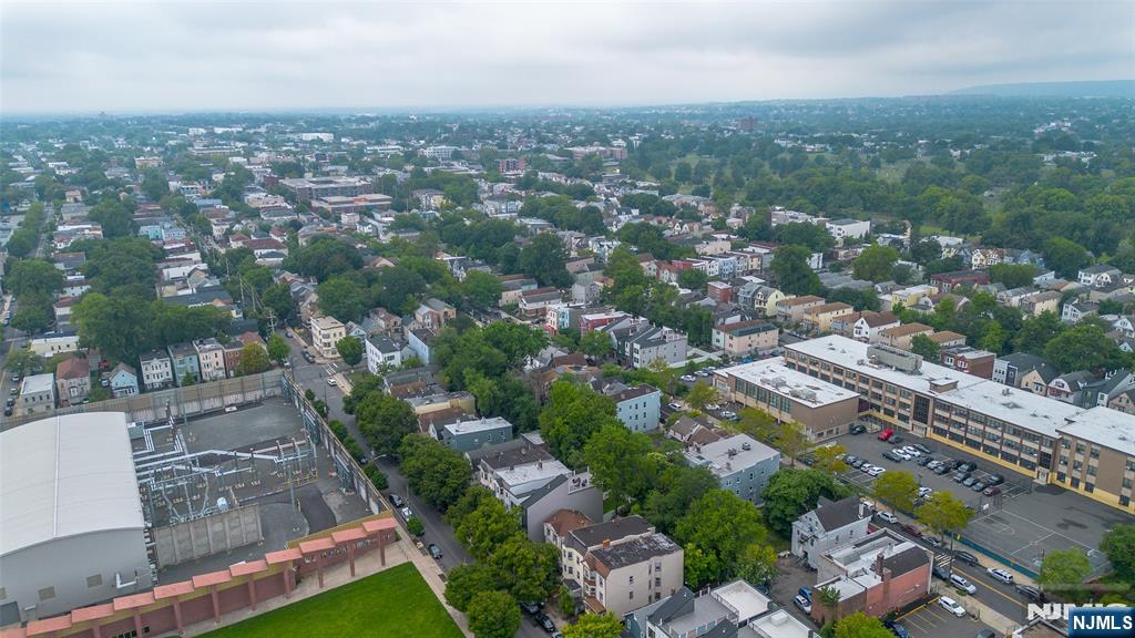 Residential Income in Newark 2