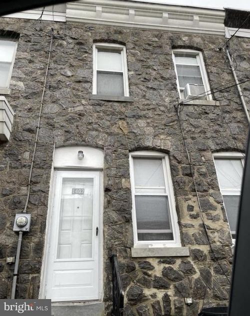 1402 S 10th St, CAMDEN, NJ, 08104-1120 | Card Image