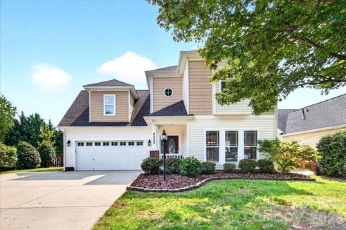 9026 Crusaders Ct, Matthews, NC, 28105-3063 | Card Image