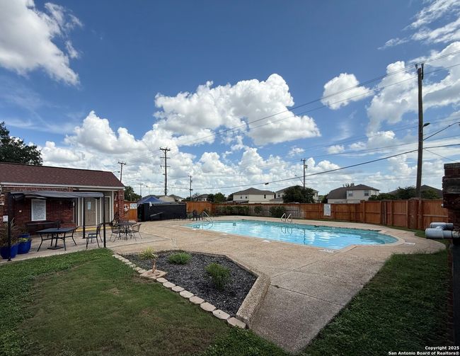 UNIT-2901 - 9140 Timber Path, Condo with 3 bedrooms, 2 bathrooms and null parking in San Antonio TX | Image 24