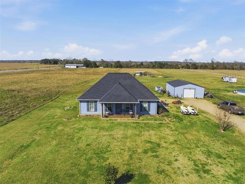 24500 Gillson Rd, Iowa, LA, 70647-6075 | Card Image