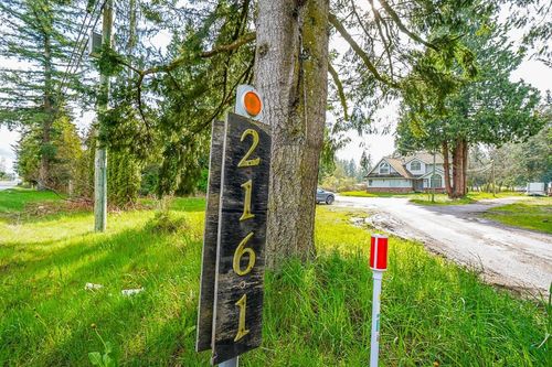 2161 200 St, Langley, BC, V2Z1Z6 | Card Image