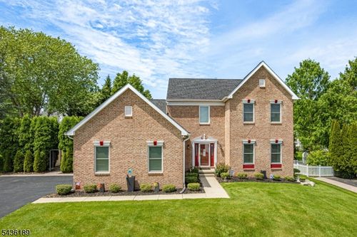 1710 Washington Valley Dr, Stewartsville, NJ, 08886-2615 | Card Image