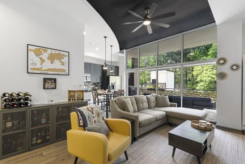 unit-113-3400 Malone Dr, Chamblee, GA, 30341-2706 | Card Image