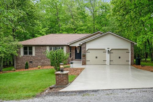 104 Wickham, Crossville, TN, 38558 | Card Image