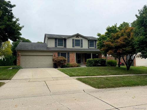 2066 Jeffrey Dr, Troy, MI, 48085-3817 | Card Image
