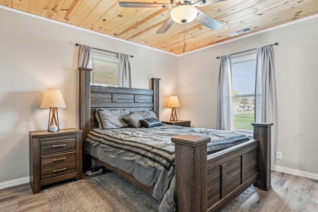 405 Willard Hall St, House other with 3 bedrooms, 2 bathrooms and null parking in Leonard TX | Image 24