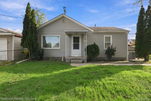 14952 Alberta Ave, Warren, MI, 48089-2165 | Card Image