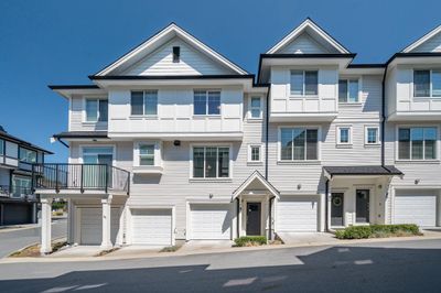 26 - 11272 240 St, Townhouse with 2 bedrooms, 2 bathrooms and 2 parking in Maple Ridge BC | Image 1