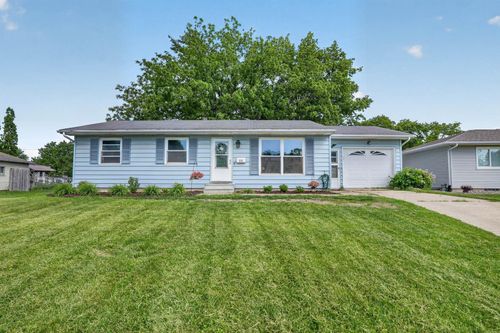 576 Pioneer Rd, Waterloo, IA, 50701-4446 | Card Image
